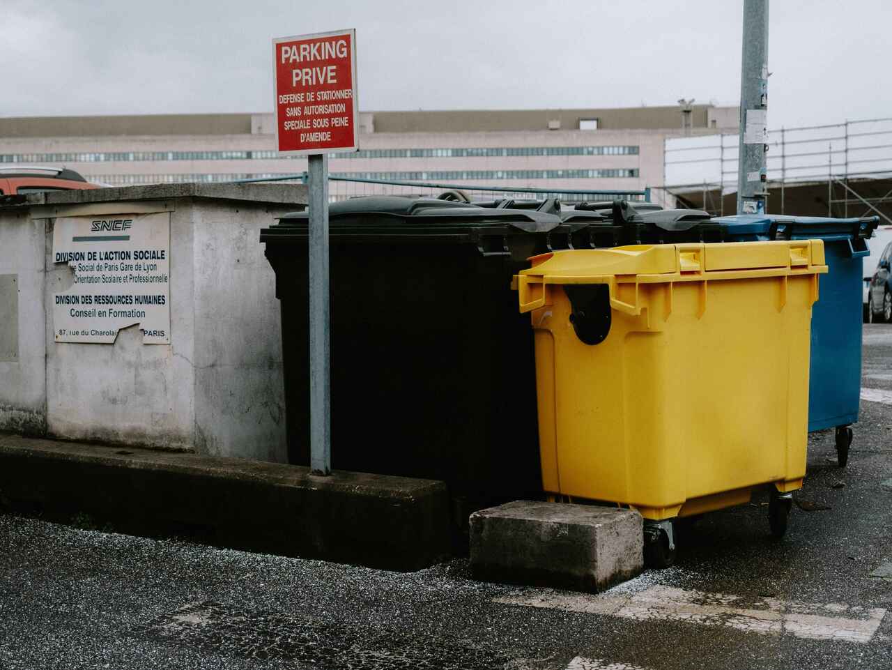 how much do dumpsters cost to rent?