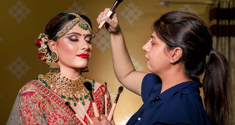 top 10 best professional bridal makeup artist in udaipur