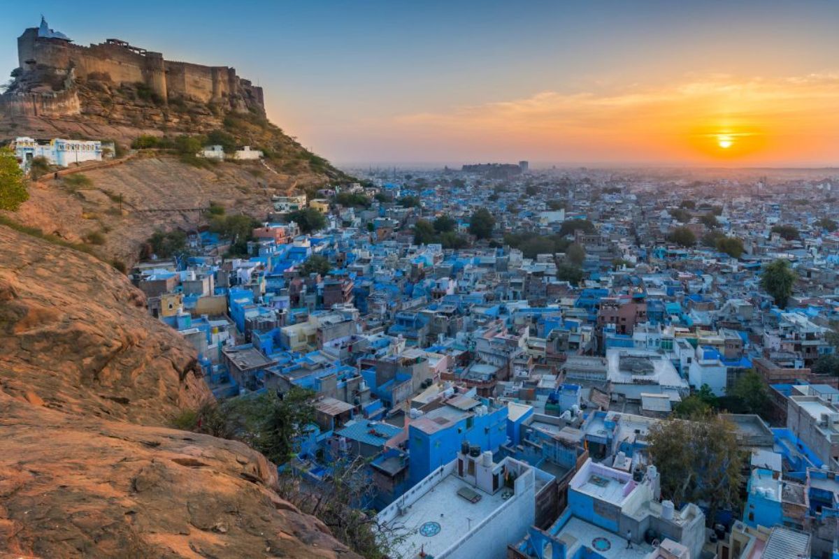 what stories do the streets of jodhpur whisper?