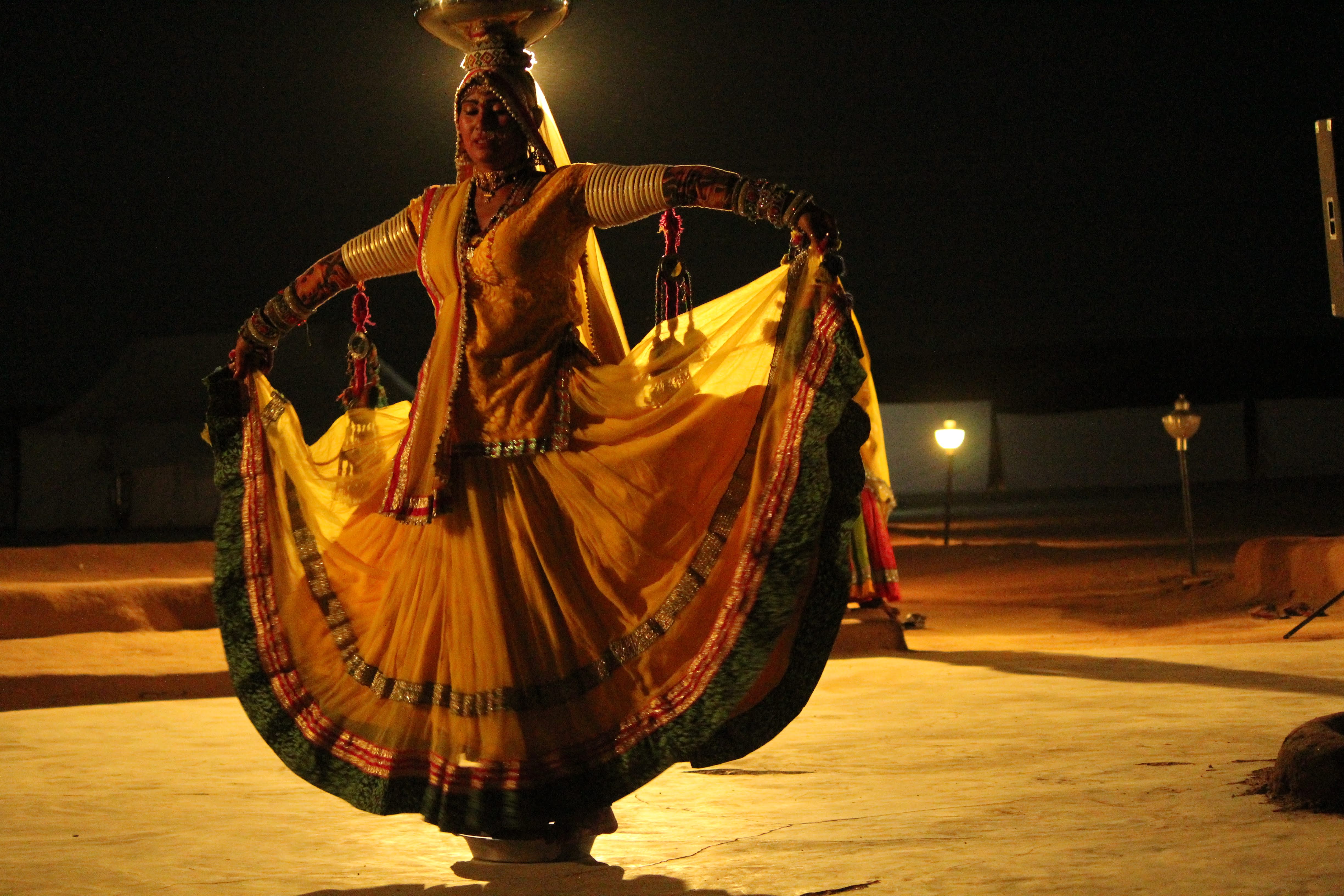 what makes jaisalmer’s folk music and dance so special?