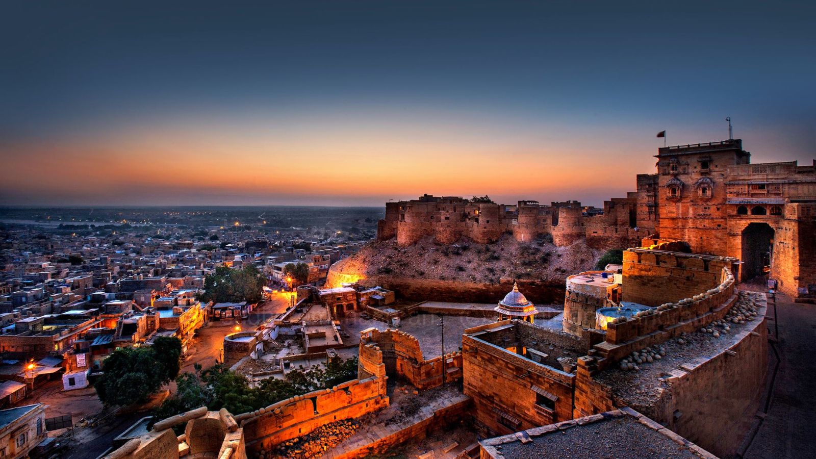 what makes jaisalmer’s sunsets unforgettable?